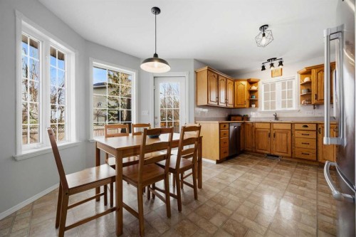 30 Arbour Ridge Circle Nw, Calgary, AB - Indoor Photo Showing Dining Room