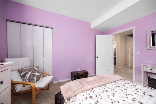 30 Arbour Ridge Circle Nw, Calgary, AB - Indoor Photo Showing Bedroom