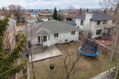 30 Arbour Ridge Circle Nw, Calgary, AB - Indoor Photo Showing Laundry Room