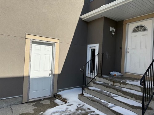 830 Martindale Boulevard Ne, Calgary, AB - Outdoor With Exterior