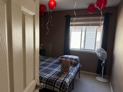 830 Martindale Boulevard Ne, Calgary, AB - Indoor Photo Showing Bedroom