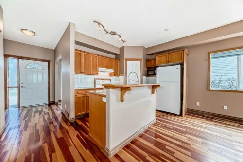 89 Hidden Ranch Hill Nw, Calgary, AB - Indoor Photo Showing Kitchen