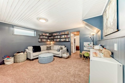 136 Hidden Hills Road Nw, Calgary, AB - Indoor