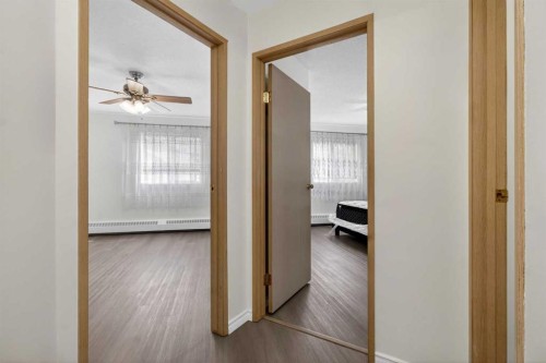 414-10 Dover Point Se, Calgary, AB - Indoor Photo Showing Other Room