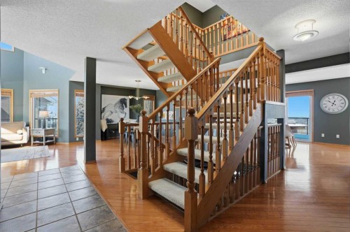 131 Edgebrook Circle Nw, Calgary, AB - Indoor Photo Showing Other Room