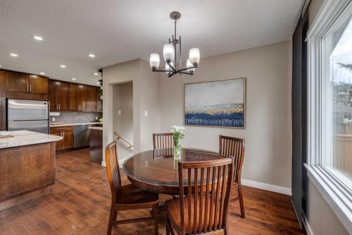 5207 Grove Hill Road Sw, Calgary, AB - Indoor