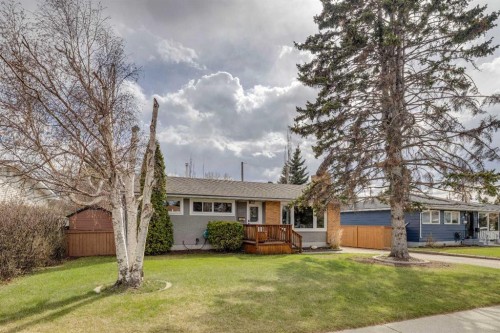 5207 Grove Hill Road Sw, Calgary, AB - Outdoor