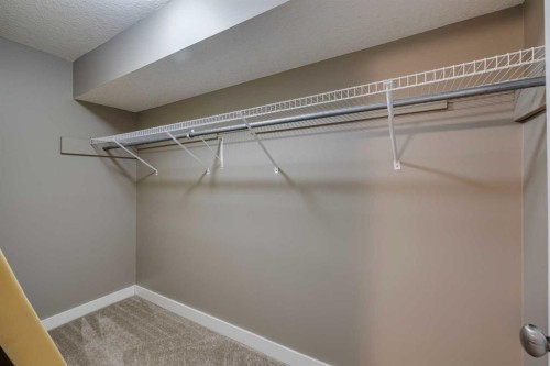 5207 Grove Hill Road Sw, Calgary, AB - Indoor With Storage