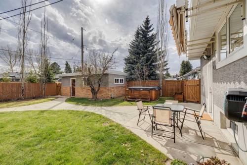 5207 Grove Hill Road Sw, Calgary, AB - Outdoor With Deck Patio Veranda