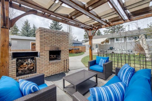 5207 Grove Hill Road Sw, Calgary, AB - Outdoor With Deck Patio Veranda With Exterior