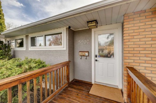 5207 Grove Hill Road Sw, Calgary, AB - Outdoor With Exterior