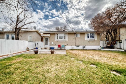 165 Marbrooke Circle Ne, Calgary, AB - Outdoor
