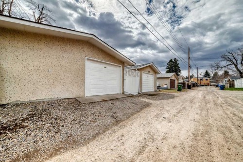 165 Marbrooke Circle Ne, Calgary, AB - Outdoor