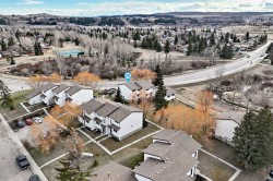 3-73 Glenbrook Crescent Cochrane, AB T4C 1G1