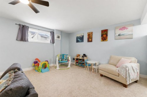 13 Green Meadow Crescent, Strathmore, AB - Indoor
