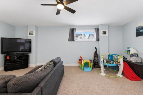 13 Green Meadow Crescent, Strathmore, AB - Indoor