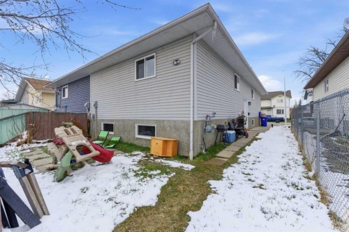 13 Green Meadow Crescent, Strathmore, AB - Outdoor With Exterior