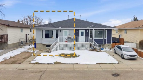 13 Green Meadow Crescent, Strathmore, AB - Outdoor