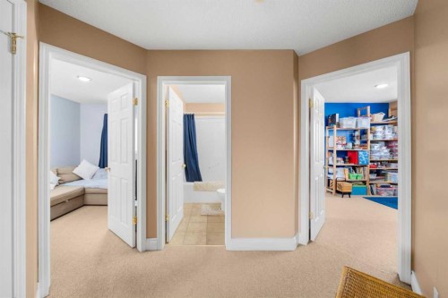66 Crystalridge Crescent, Okotoks, AB - Indoor Photo Showing Other Room