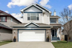 66 Crystalridge Crescent Okotoks, AB T1S 1V2