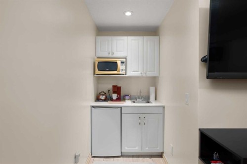 66 Crystalridge Crescent, Okotoks, AB - Indoor