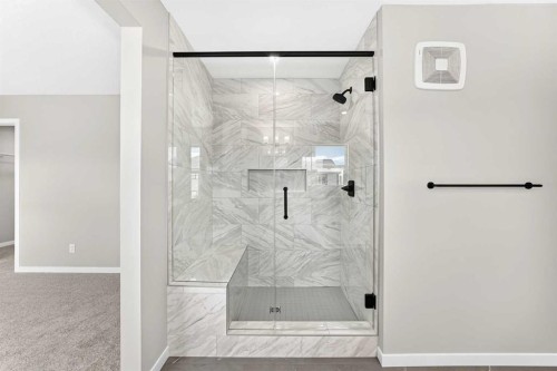 547 Mercado Avenue Se, Calgary, AB - Indoor Photo Showing Bathroom