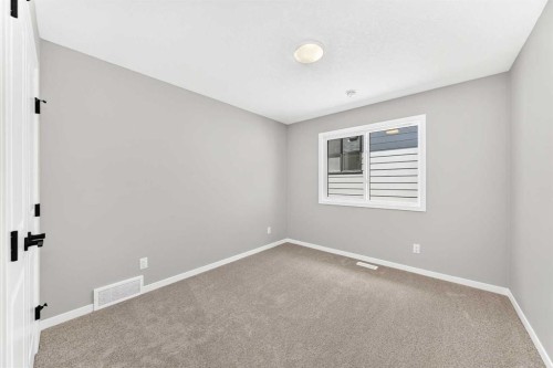 547 Mercado Avenue Se, Calgary, AB - Indoor Photo Showing Other Room