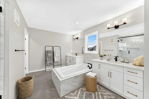 547 Mercado Avenue Se, Calgary, AB - Indoor Photo Showing Bathroom
