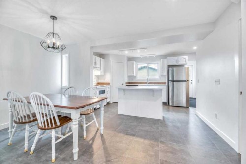 223 Coventry Road Ne, Calgary, AB - Indoor Photo Showing Dining Room