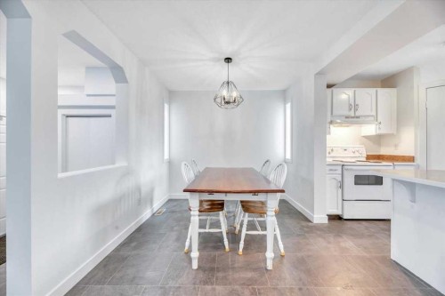223 Coventry Road Ne, Calgary, AB - Indoor Photo Showing Kitchen