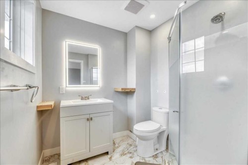 223 Coventry Road Ne, Calgary, AB - Indoor Photo Showing Bathroom