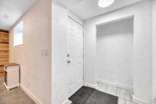 223 Coventry Road Ne, Calgary, AB - Indoor Photo Showing Other Room
