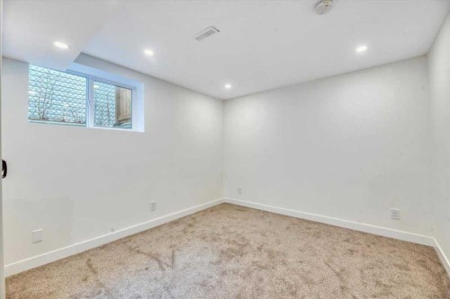223 Coventry Road Ne, Calgary, AB - Indoor Photo Showing Other Room