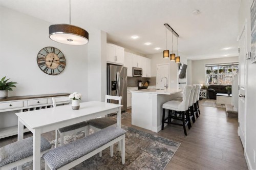 267 Sundown Road West, Cochrane, AB - Indoor Photo Showing Other Room