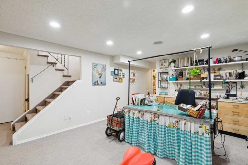 104 Cedarpark Drive Sw, Calgary, AB - Indoor