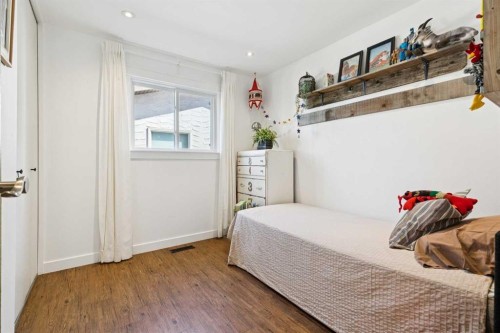 104 Cedarpark Drive Sw, Calgary, AB - Indoor Photo Showing Bedroom