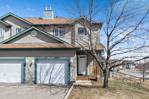 27-156 Canoe Drive SW Airdrie, AB T4B 2Z3