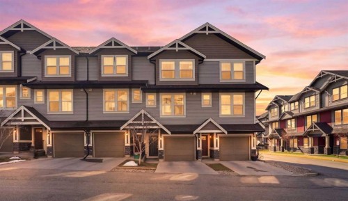 1702-280 Williamstown Close NW Airdrie, AB T4B 4B6