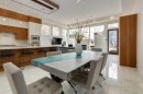 2210 Victoria Crescent Nw, Calgary, AB  - Indoor Photo Showing Dining Room 
