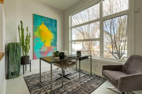 2210 Victoria Crescent Nw, Calgary, AB - Indoor