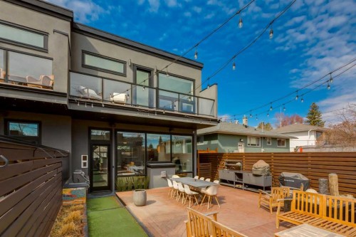 2210 Victoria Crescent Nw, Calgary, AB - Outdoor With Balcony With Deck Patio Veranda