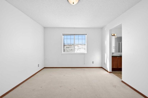 172 Kincora Drive Nw, Calgary, AB - Indoor Photo Showing Other Room