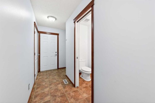 172 Kincora Drive Nw, Calgary, AB - Indoor