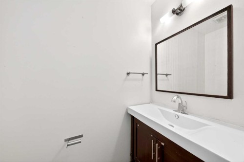 172 Kincora Drive Nw, Calgary, AB - Indoor Photo Showing Bathroom