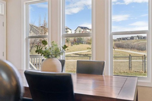 161 Heritage Bay, Cochrane, AB - Indoor Photo Showing Dining Room