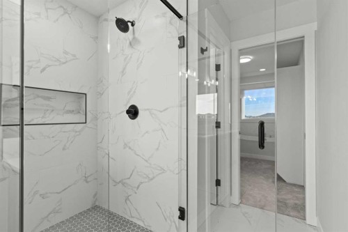 294 Kinniburgh Loop, Chestermere, AB - Indoor Photo Showing Bathroom