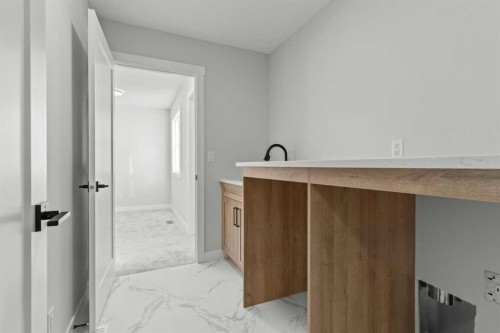 294 Kinniburgh Loop, Chestermere, AB - Indoor Photo Showing Other Room