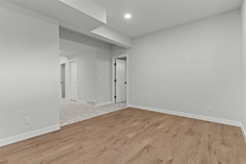 294 Kinniburgh Loop, Chestermere, AB - Indoor Photo Showing Other Room