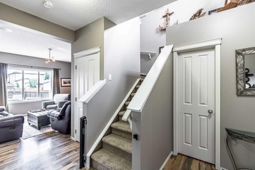 14 Elgin Meadows Way Se, Calgary, AB - Indoor Photo Showing Other Room