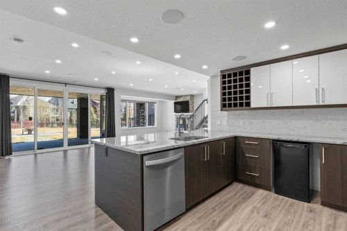 112 Cranbrook View Se, Calgary, AB - Indoor Photo Showing Kitchen With Upgraded Kitchen